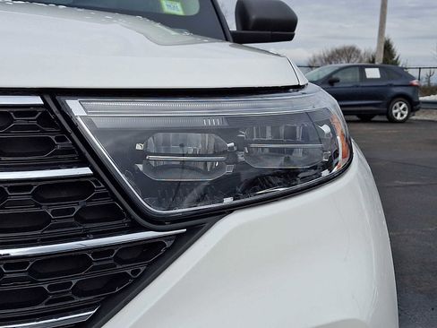 Certified 2023 Ford Explorer XLT w/ Equipment Group 202A image 9