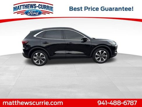 Certified 2023 Ford Escape Platinum image 3