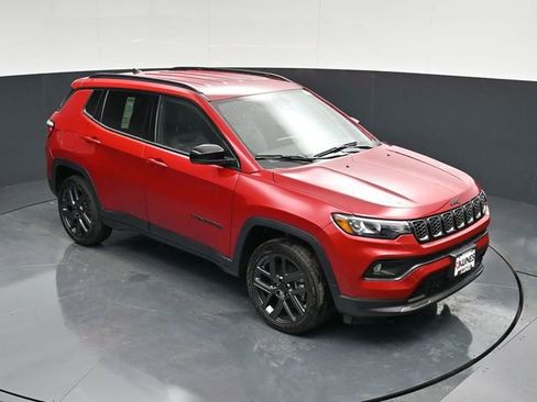 New 2026 Jeep Compass Altitude image 43