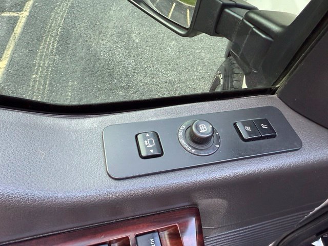 Used 2010 Ford F350 4x4 Crew Cab Super Duty image 28