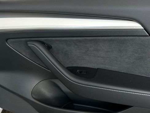 Used 2022 Tesla Model 3 image 32