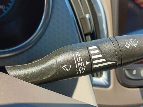 Used 2020 Chevrolet Malibu LT image 15