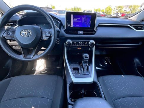 Used 2024 Toyota RAV4 XLE FWD image 14