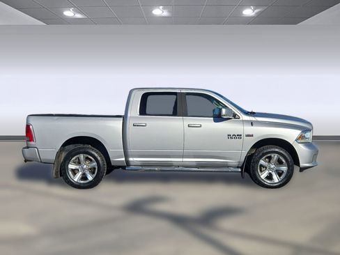 Used 2015 RAM 1500 Sport image 7