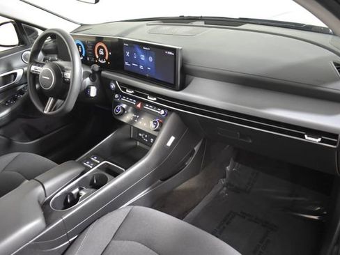 Used 2025 Hyundai Sonata SEL FWD image 34