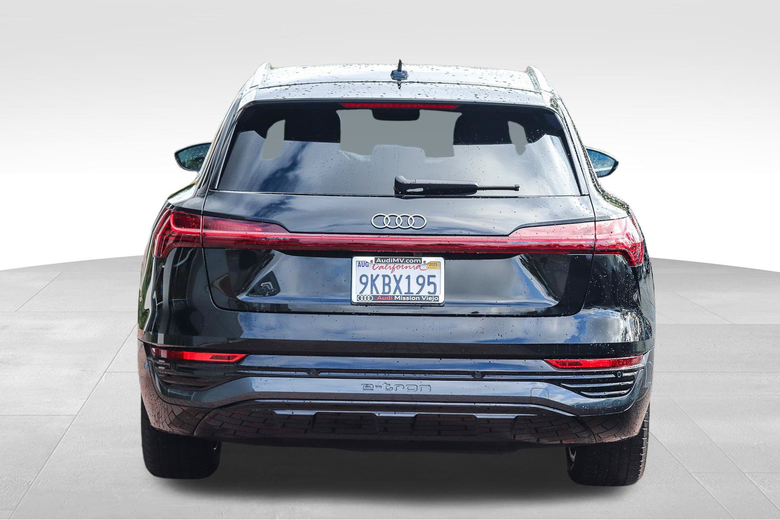 Used 2024 Audi Q8 e-tron Premium Plus AWD/4WD image 7