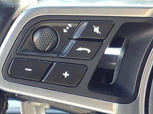 Used 2020 Porsche Panamera image 20