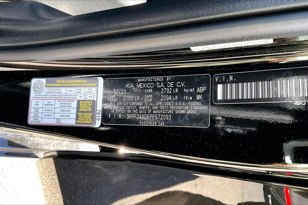 Used 2023 Kia Forte LXS FWD image 18