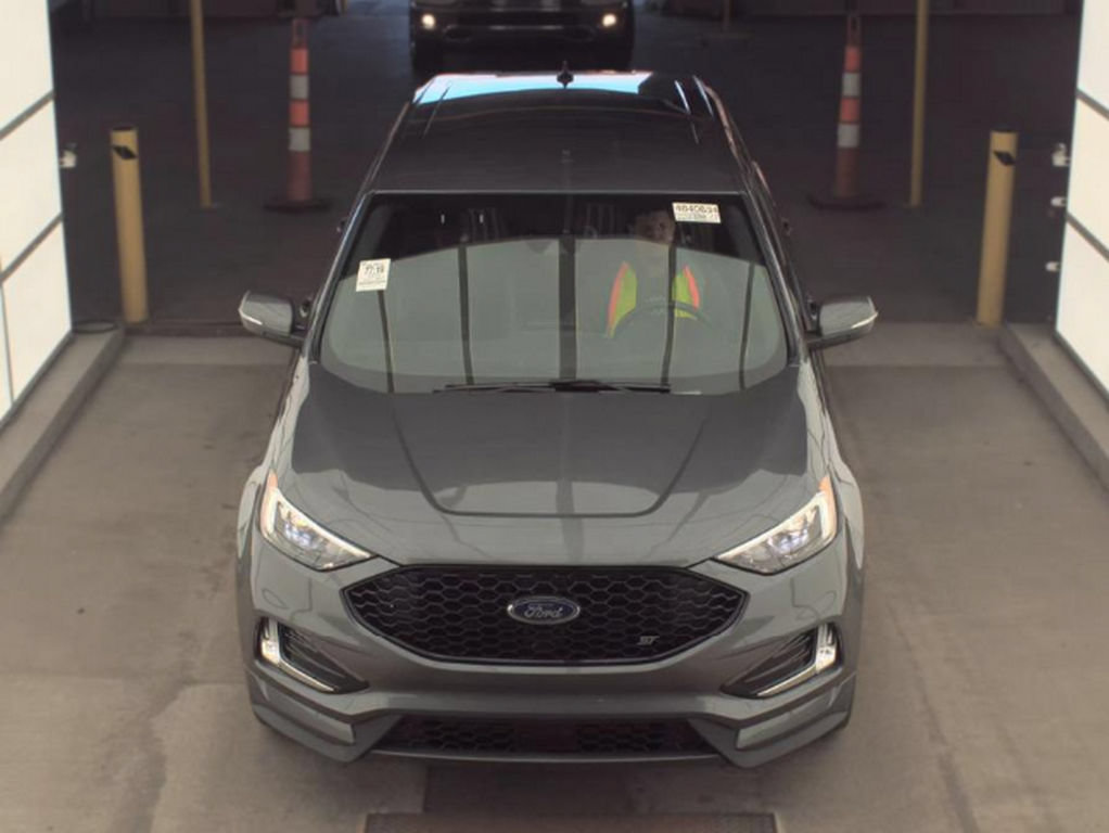 Used 2023 Ford Edge ST AWD/4WD image 3