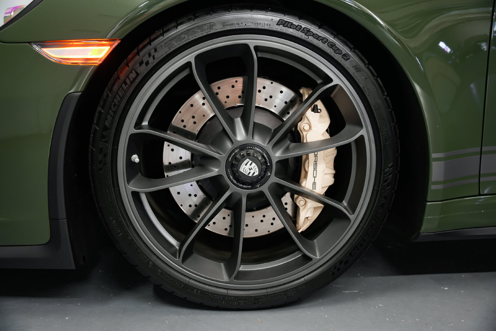 Used 2019 Porsche 911 GT3 RWD image 46