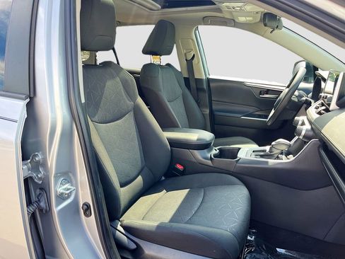 Used 2023 Toyota RAV4 XLE w/ Convenience Package FWD image 32