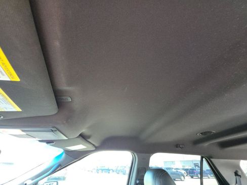 Used 2013 Ford Explorer XLT FWD image 14