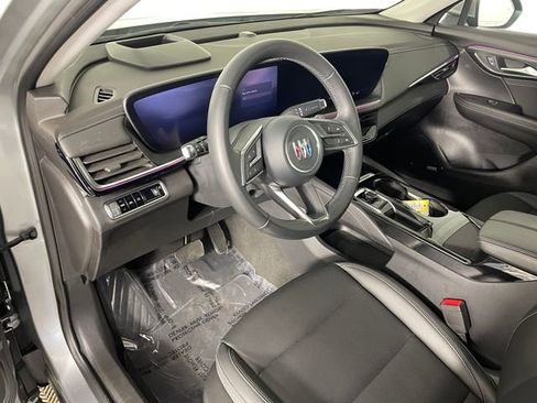 Certified 2025 Buick Envision Preferred image 3