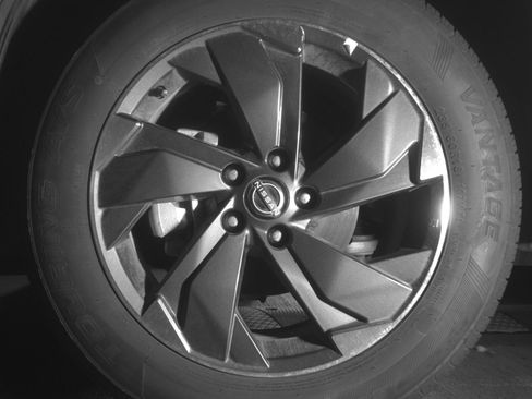 Used 2025 Nissan Rogue SV image 12