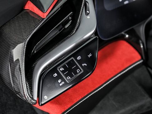 Used 2023 Ferrari SF90 Spider AWD/4WD image 29