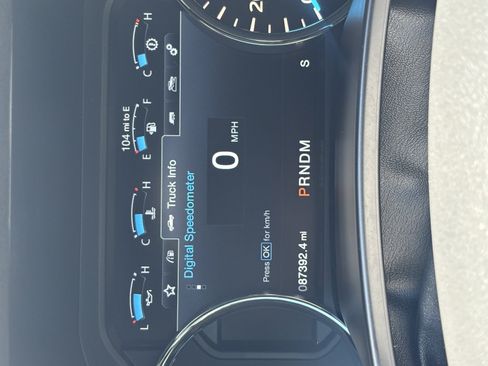 Used 2020 Ford F150 Lariat w/ Equipment Group 502A Luxury AWD/4WD image 13