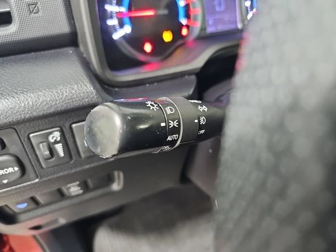 Used 2015 Toyota 4Runner Limited AWD/4WD image 28