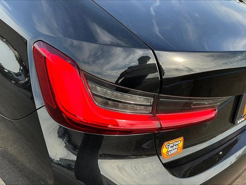 Used 2019 BMW 330i Sedan w/ Premium Package image 31