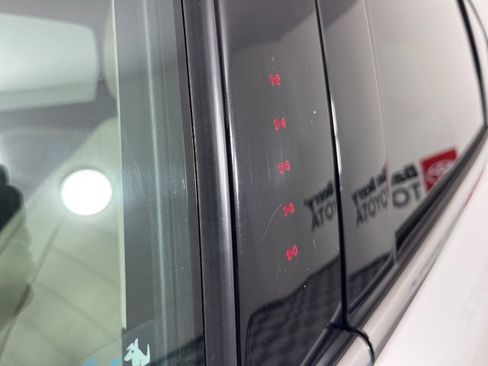 Used 2014 Ford Escape Titanium w/ Equipment Group 401A image 21