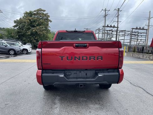 Used 2025 Toyota Tundra Limited AWD/4WD image 4