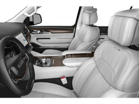 Used 2022 Jeep Grand Wagoneer Series III w/ Rear Seat Video Group 1 image 12