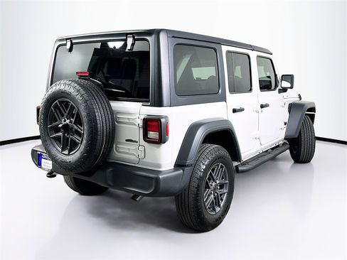 Used 2025 Jeep Wrangler Unlimited Sport image 7