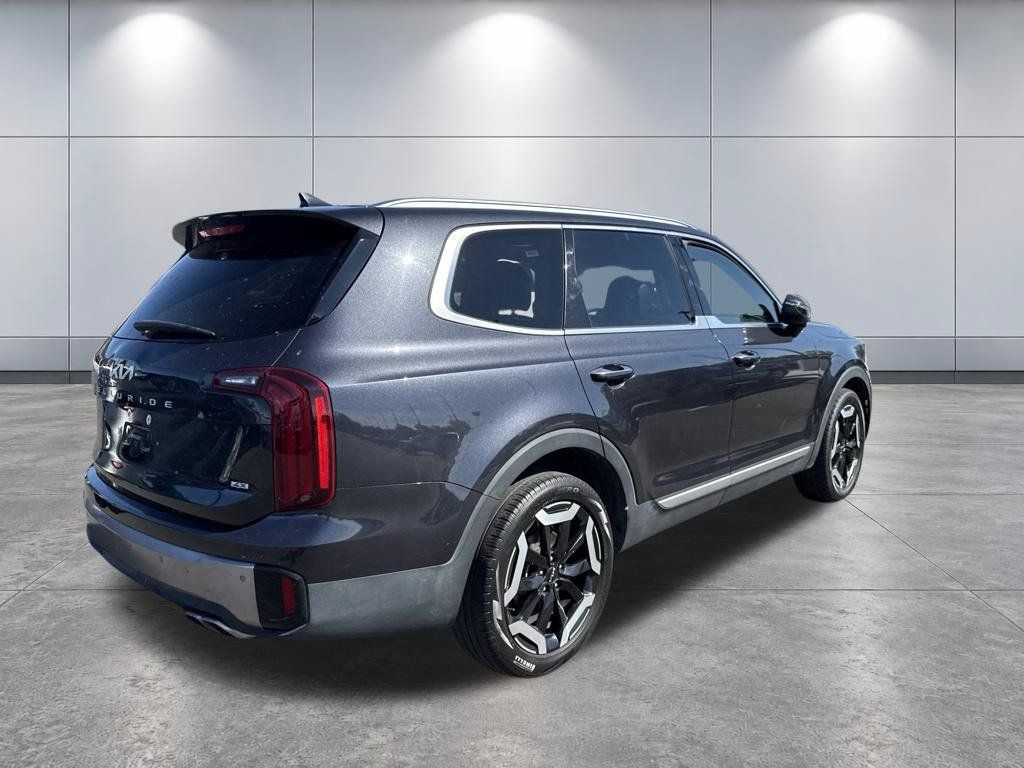 Used 2025 Kia Telluride S AWD/4WD image 5