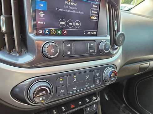 Used 2022 Chevrolet Colorado ZR2 AWD/4WD image 32