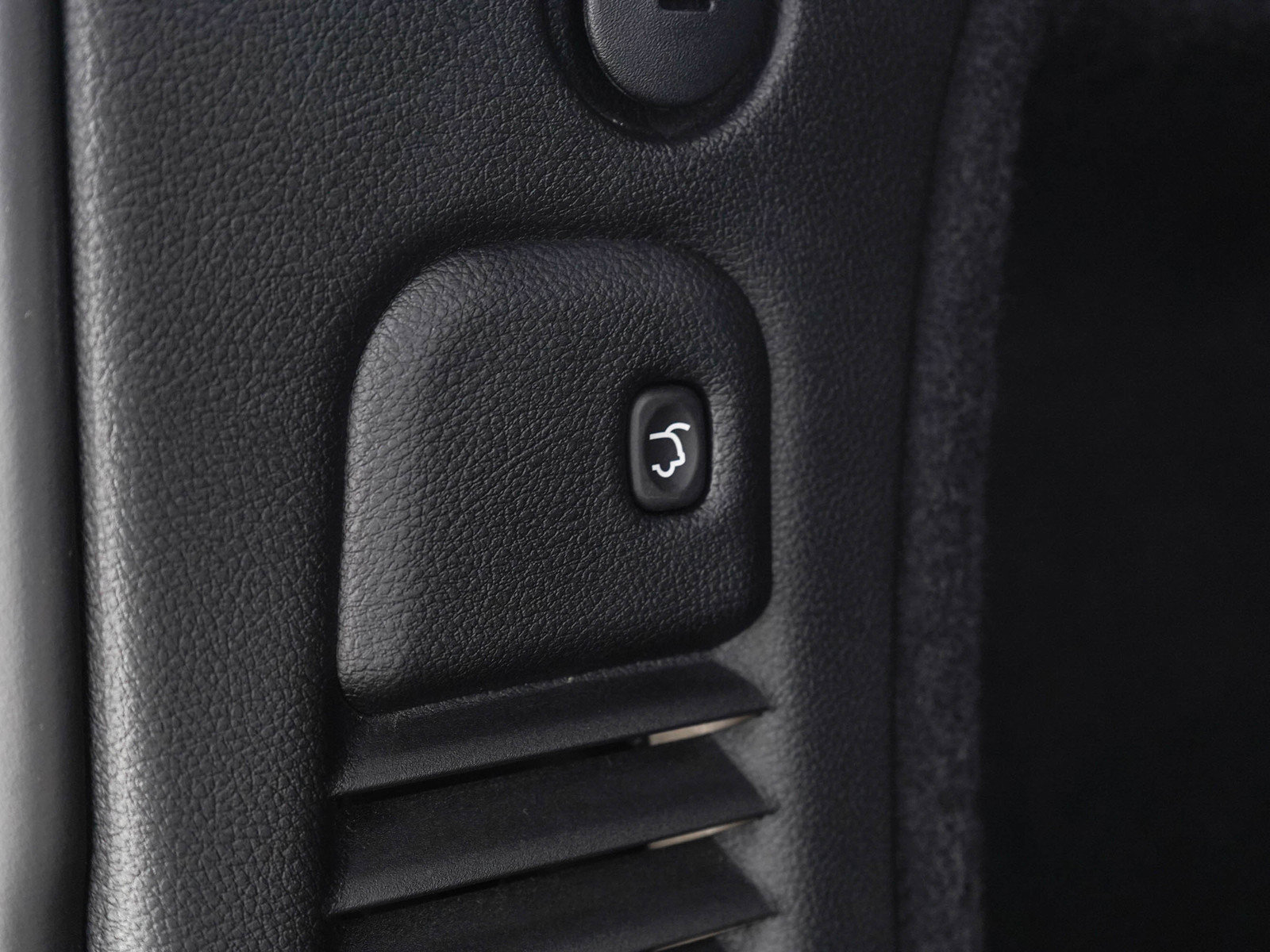 Used 2025 Dodge Durango R/T AWD/4WD image 11