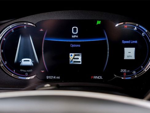 Used 2020 Cadillac Escalade Premium Luxury image 16