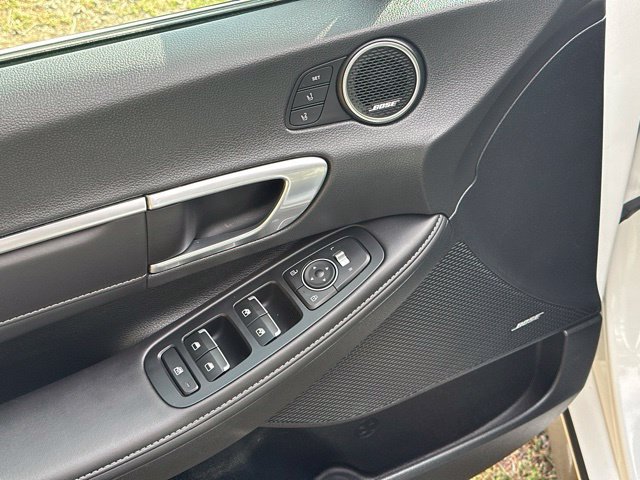 Used 2022 Hyundai Sonata Limited FWD image 12