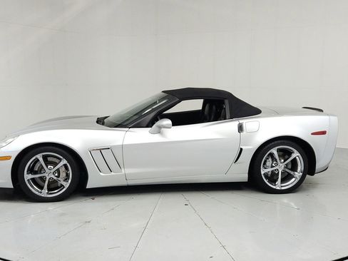 Used 2010 Chevrolet Corvette Grand Sport w/ Preferred Equipment Group RWD image 2