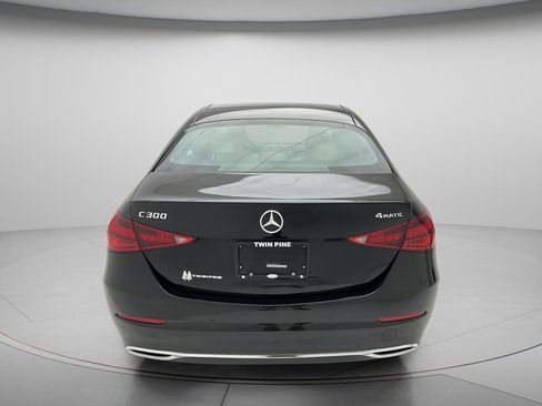 Used 2025 Mercedes-Benz C 300 4MATIC Sedan image 5