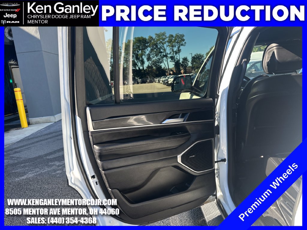 Used 2024 Jeep Wagoneer 4WD image 23