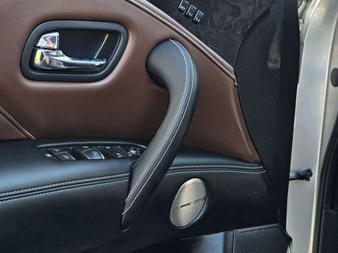 Used 2022 INFINITI QX80 Sensory w/ All-Season Package image 38