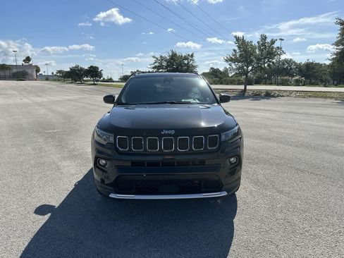 Certified 2023 Jeep Compass Limited AWD/4WD image 17