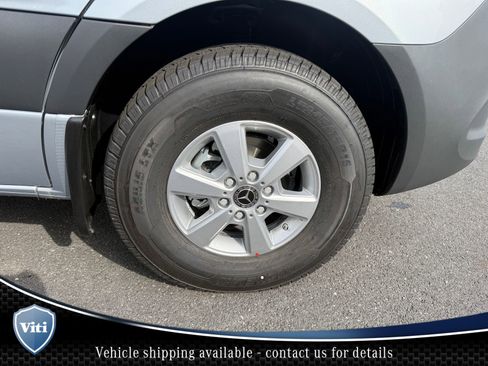 New 2025 Mercedes-Benz Sprinter 2500 image 10