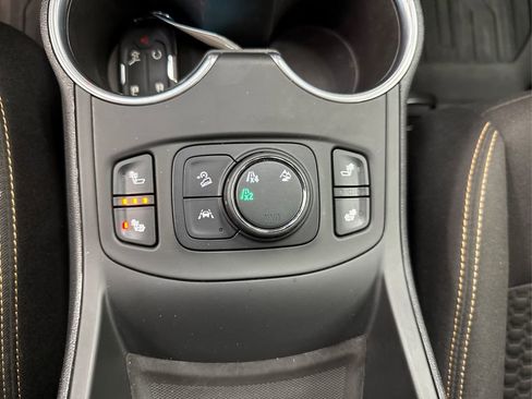 Used 2021 GMC Terrain SLE w/ Driver Convenience Package image 34