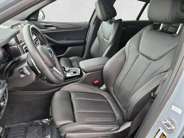 Certified 2024 BMW X4 M40i w/ Parking Assistance Package AWD/4WD image 17