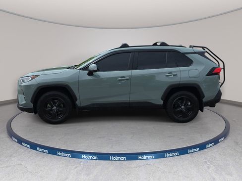 Used 2021 Toyota RAV4 XLE w/ Convenience Package AWD/4WD image 9