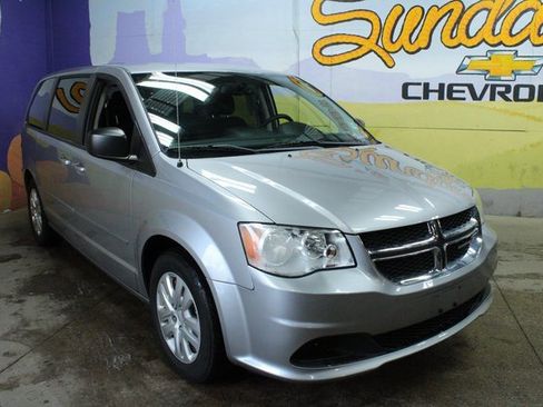 Used 2017 Dodge Grand Caravan SE w/ Power Window Group image 4