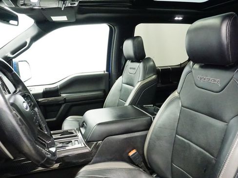 Used 2018 Ford F150 Raptor w/ Equipment Group 802A Luxury image 28