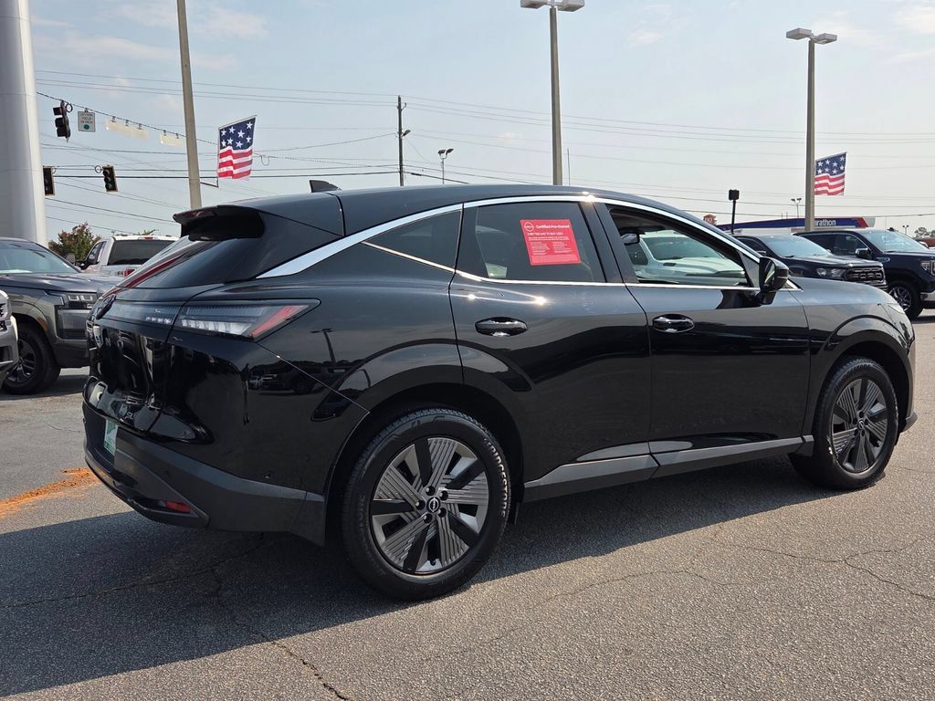 Used 2025 Nissan Murano SL AWD/4WD image 12
