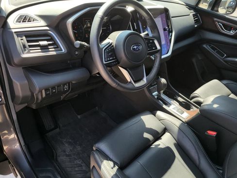 Used 2023 Subaru Ascent Touring AWD/4WD image 21