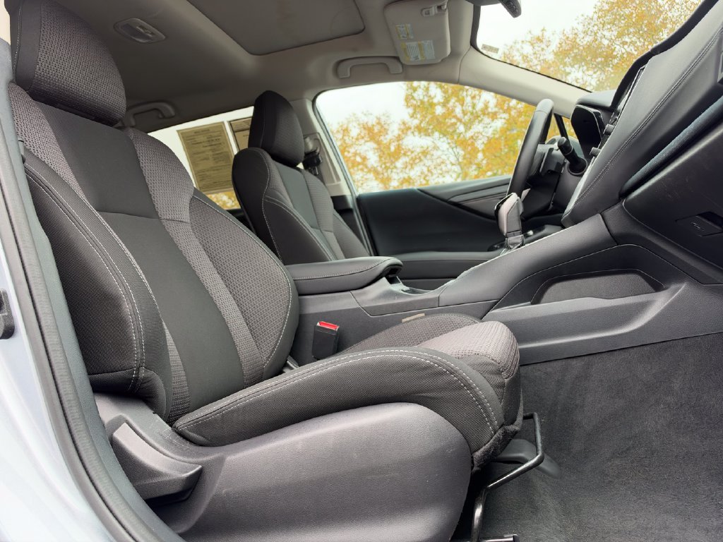 Used 2024 Subaru Outback Premium AWD/4WD image 10