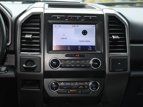 Used 2020 Ford Expedition XLT RWD image 15