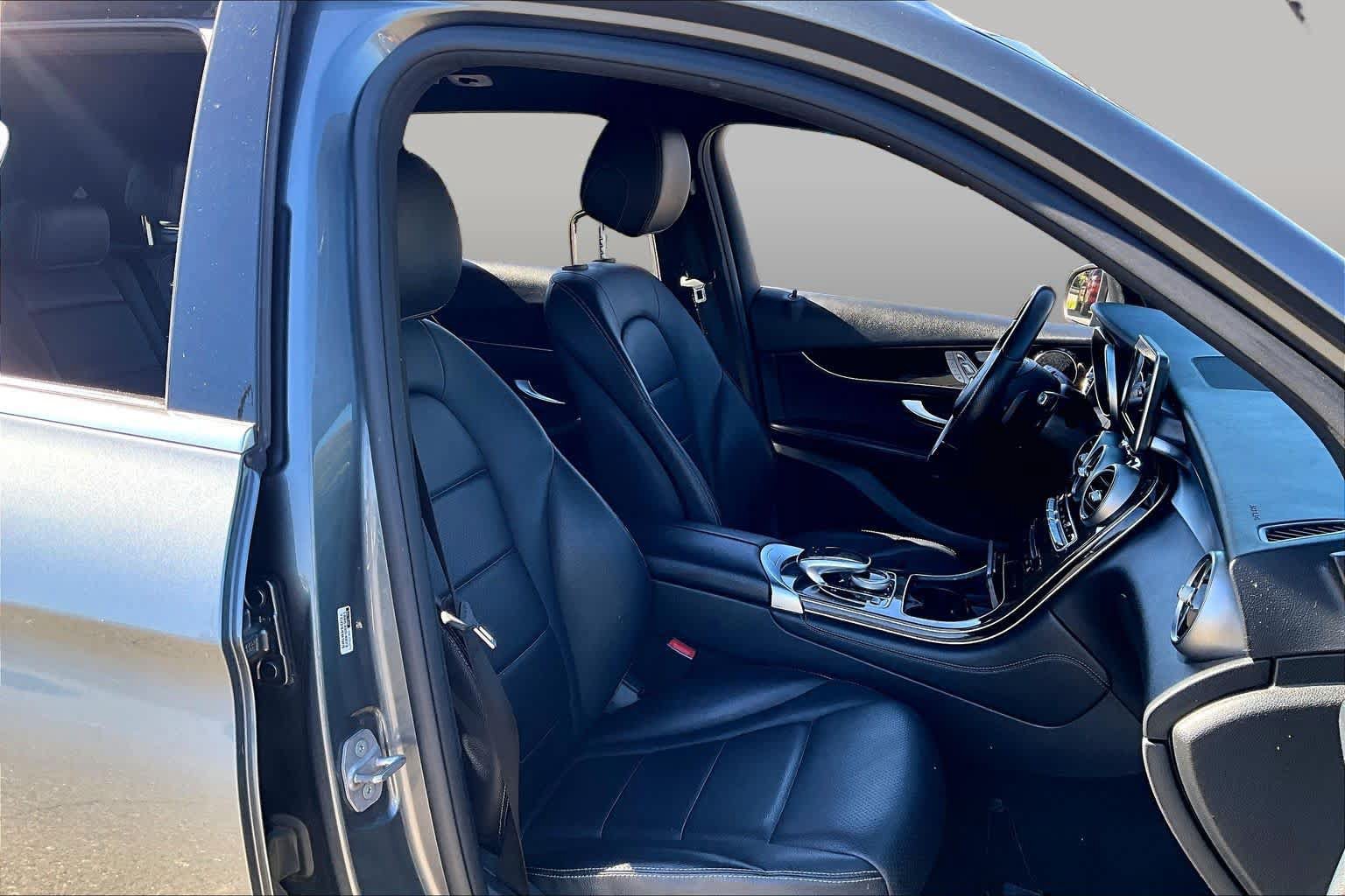 Used 2017 Mercedes-Benz GLC 300 image 8