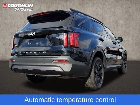Used 2022 Kia Sorento S w/ Panoramic Sunroof Package image 9