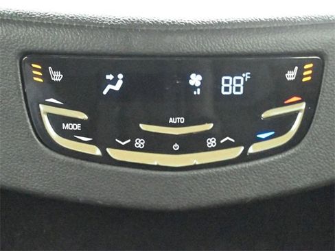 Used 2020 Cadillac Escalade 2WD image 18