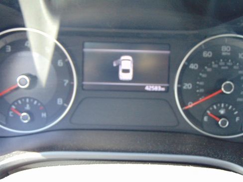 Used 2024 Kia Forte LXS image 32